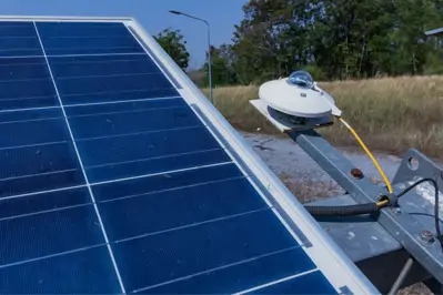 Güneş Enerji Santralleri İçin Piranometre Neden Gereklidir? Kapsamlı GES Verimlilik Rehberi