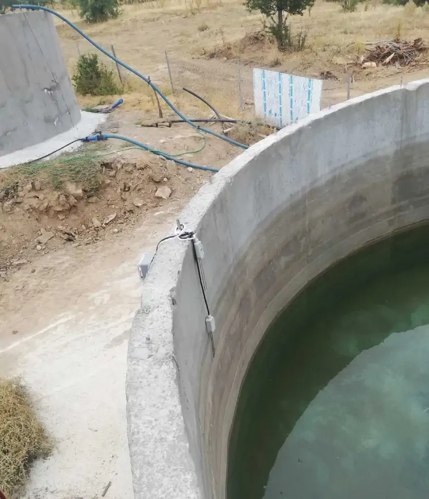 Pilli havuz seviye tespit sensörü-iki kademe