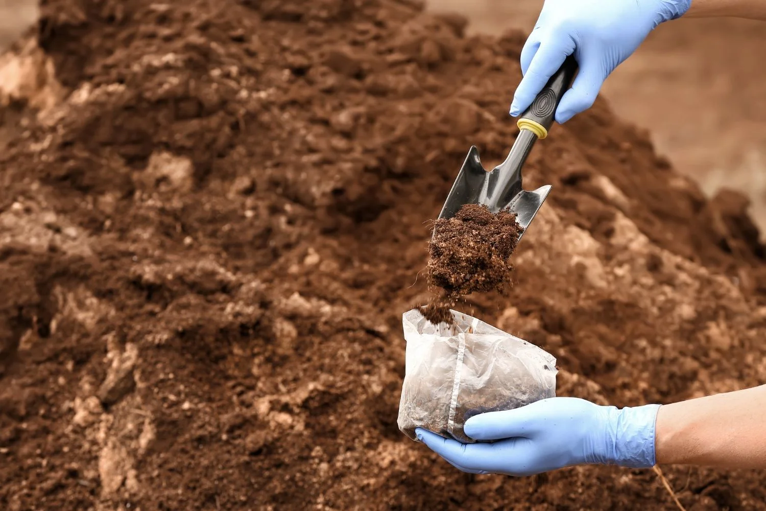 How to Measure Soil Water Holding Capacity with a Soil Moisture Sensor?