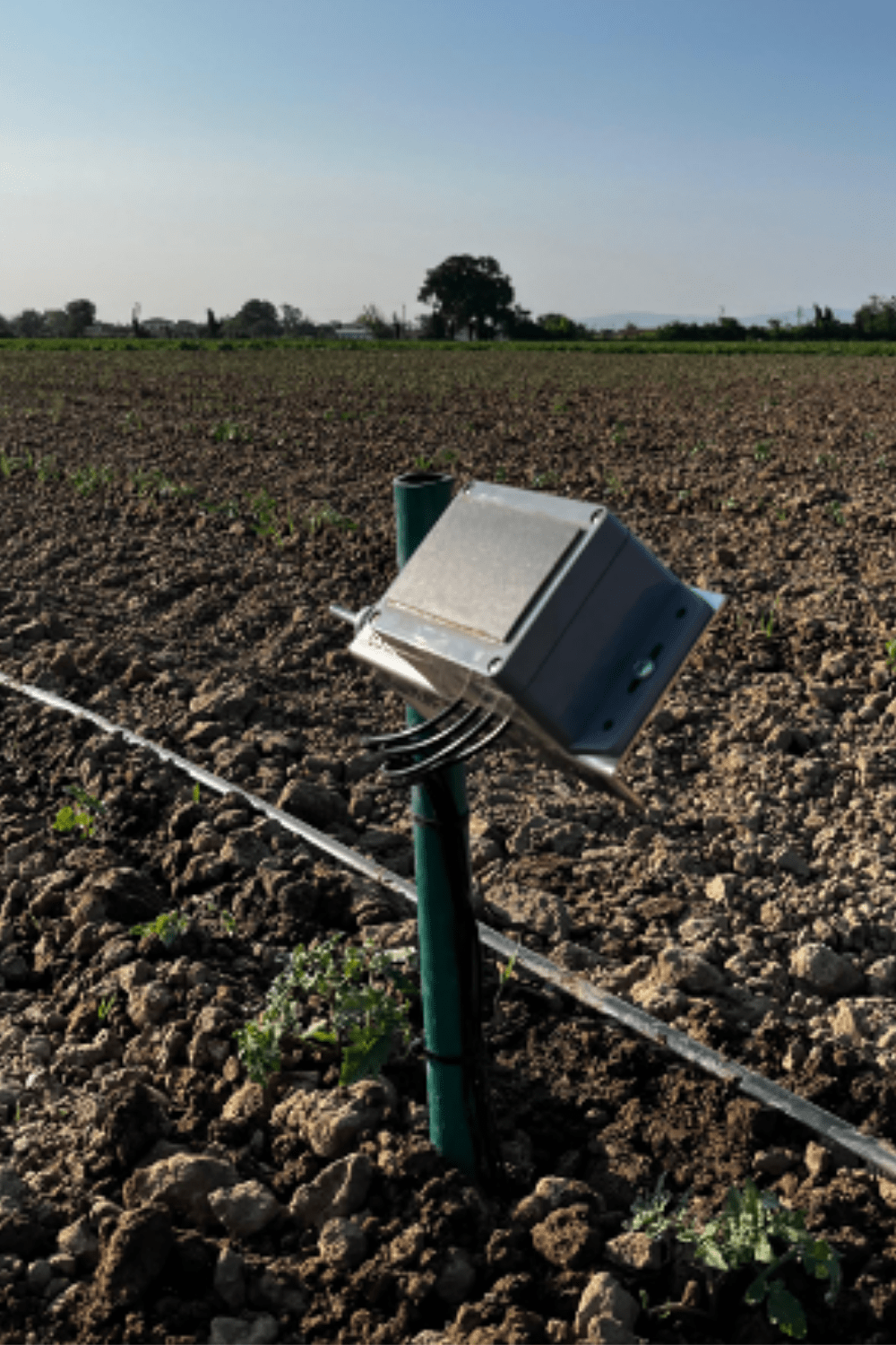 Wireless Battery-Powered Soil Moisture Sensor